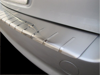 Opel Astra J (10-) 5 дверн. накладка на задний бампер профилированная с загибом, нержавеющая сталь, к-кт 1шт.